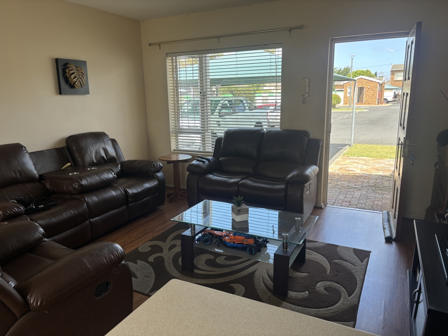 2 Bedroom Property for Sale in Glenwood Western Cape